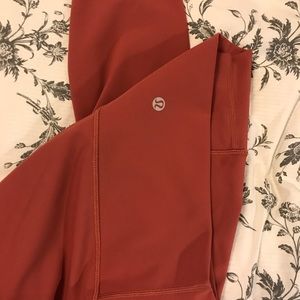 Lululemon wunder under size 8
